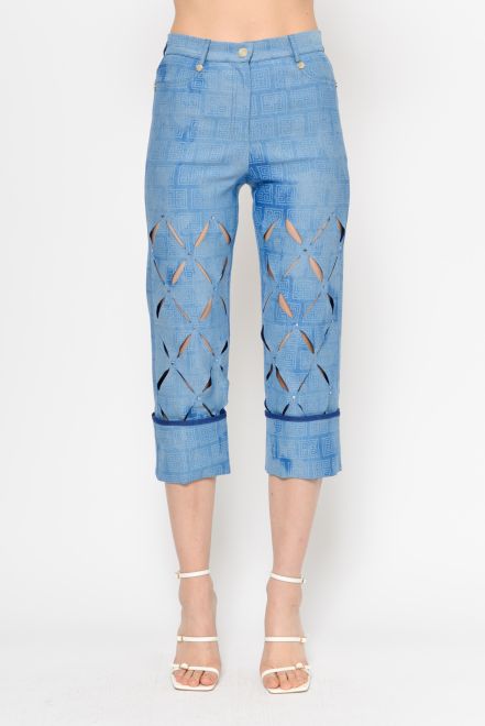 Jeans in cotone con intagli