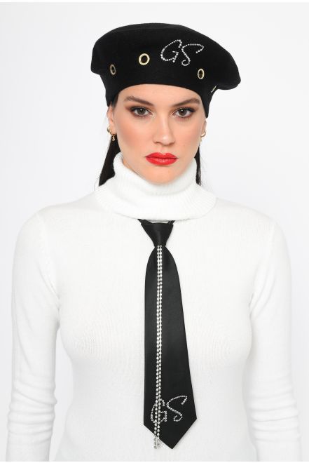 Cappello basco con borchie
