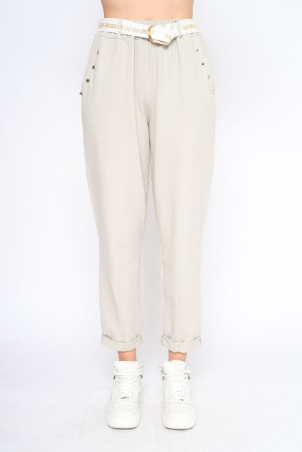Relaxed trousers with belt